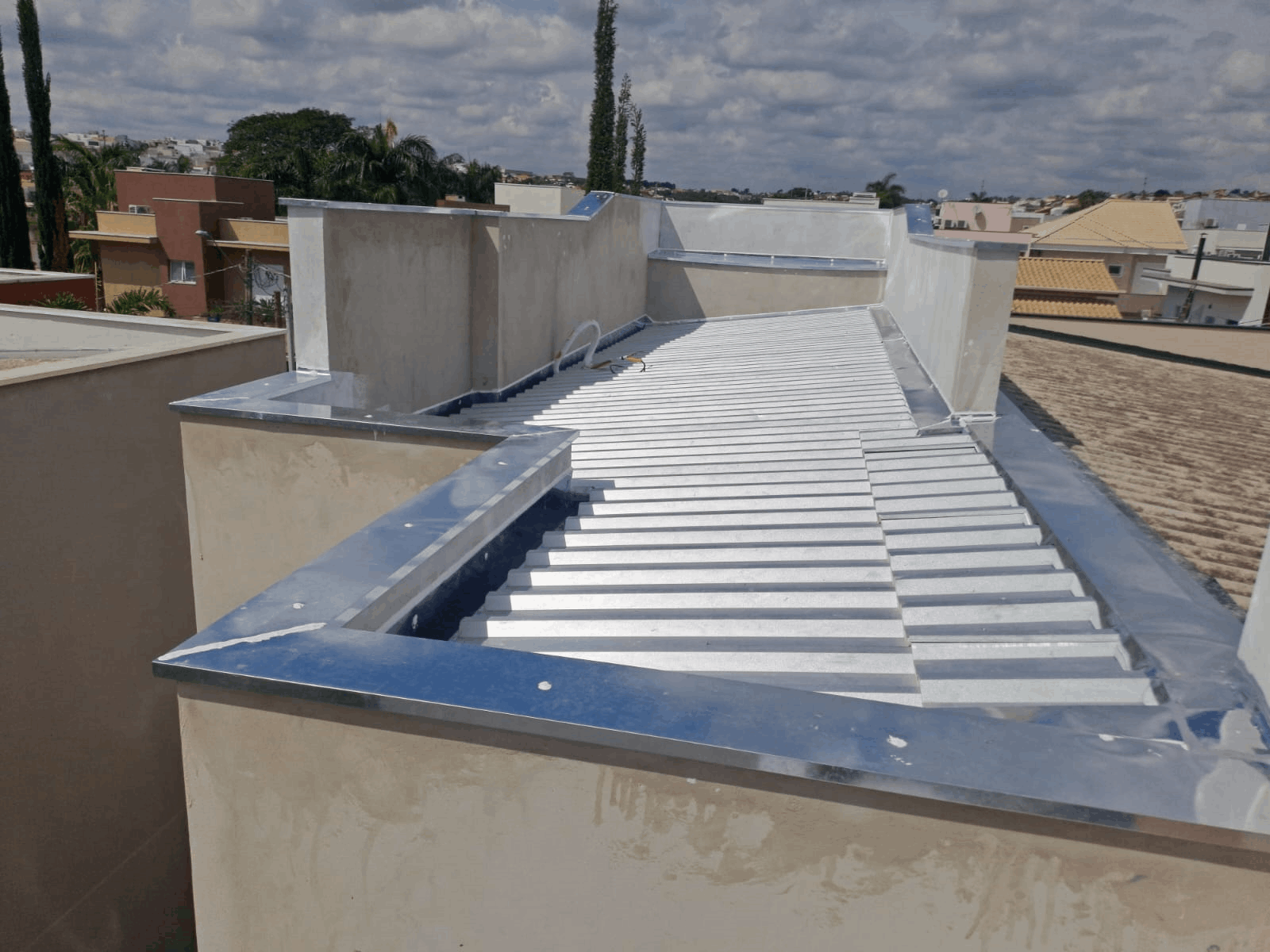 instalação de rufos pingadeiras em Sorocaba
